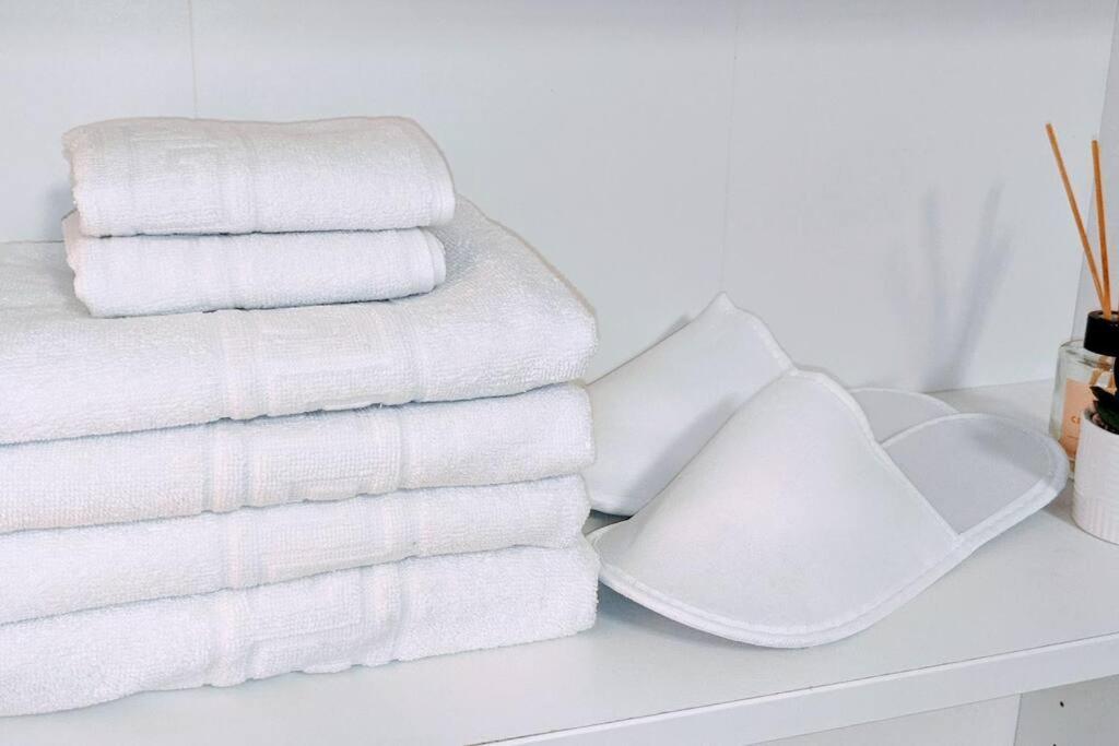 Cosy One Bedroom Flat With Free Parking & Wifi Cluj-Napoca Luaran gambar