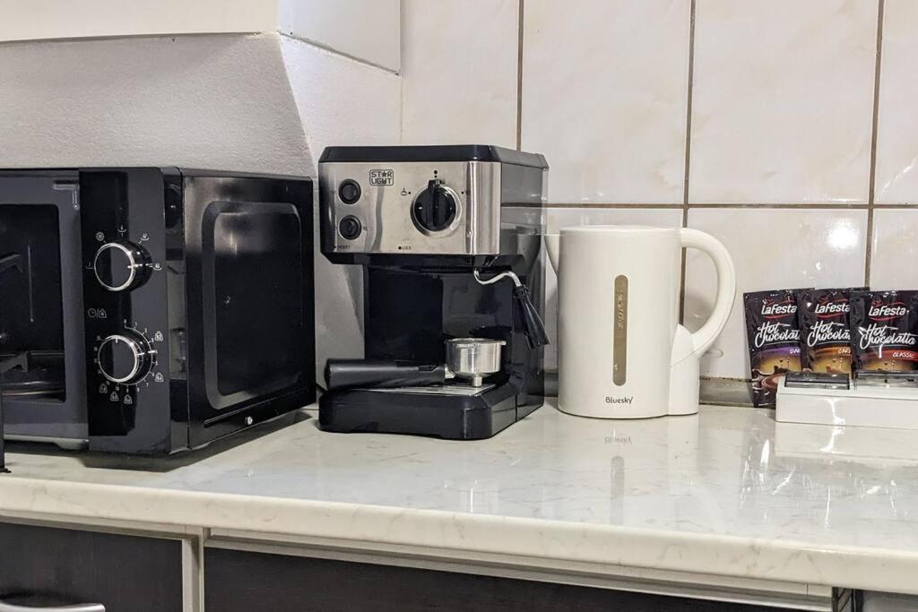 Cosy One Bedroom Flat With Free Parking & Wifi Cluj-Napoca Luaran gambar
